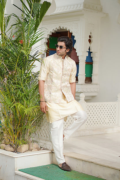 Jacquard Yellow Jacket Set